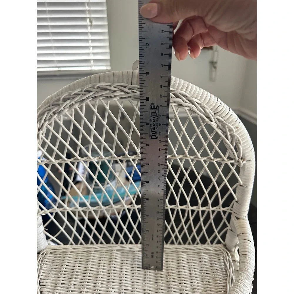 Vintage White Wicker Wall Shelf Arched Rattan 2 Tier Boho Coastal Decor 18in EUC